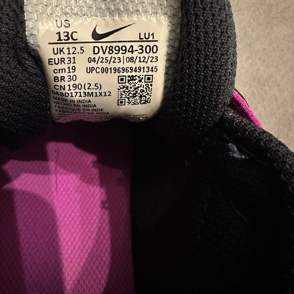 Nike Boys Basketball Shoes Size 13C - VGUC - Picture 4 of 4